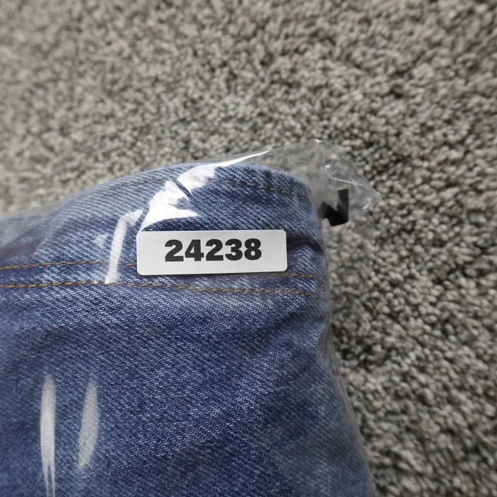 VTG Levis Jeans Mens 36X34 Dark Blue Denim Pants 505 Straight Fade Whiskered Y2K
